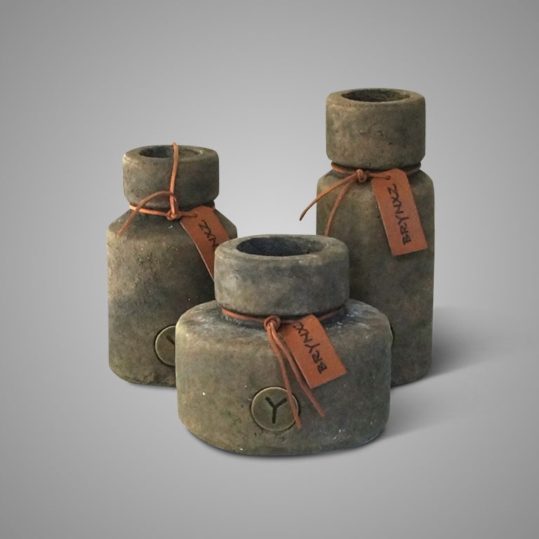 Brynxz Set of 3 Bottles Leather Rope Majestic Brown | Erve Smit Landelijke decoratie Brynxz Set of 3 Bottles Leather Rope Majestic Brown