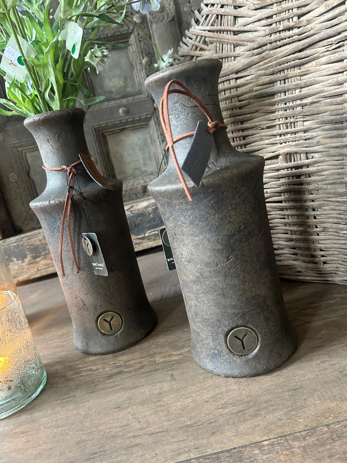 Brynxz Bottle with Neck Majestic Brown L | Erve Smit Landelijke decoratie Brynxz Bottle with Neck Majestic Brown L