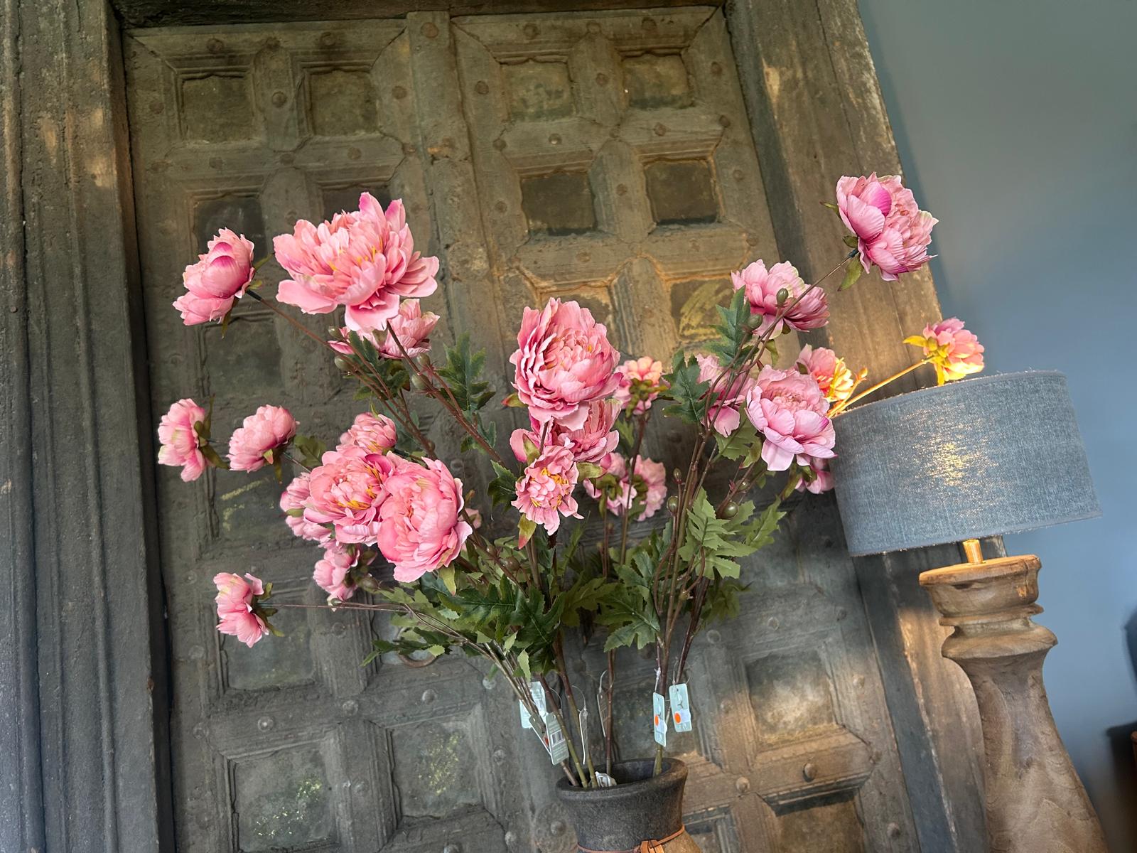 Sylxz Ranunculus Sober Spring Roze 92 cm | Erve Smit Landelijke decoratie Sylxz Ranunculus Sober Spring Roze 92 cm