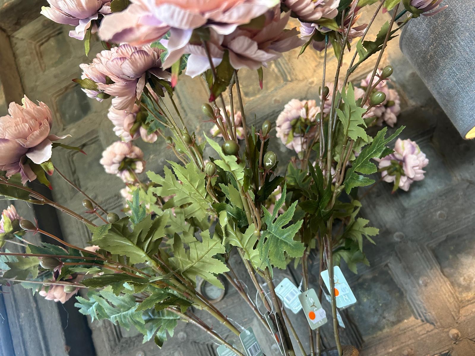 Sylxz Ranunculus Sober Spring Zalmroze 92 cm | Erve Smit Landelijke decoratie Sylxz Ranunculus Sober Spring Zalmroze 92 cm