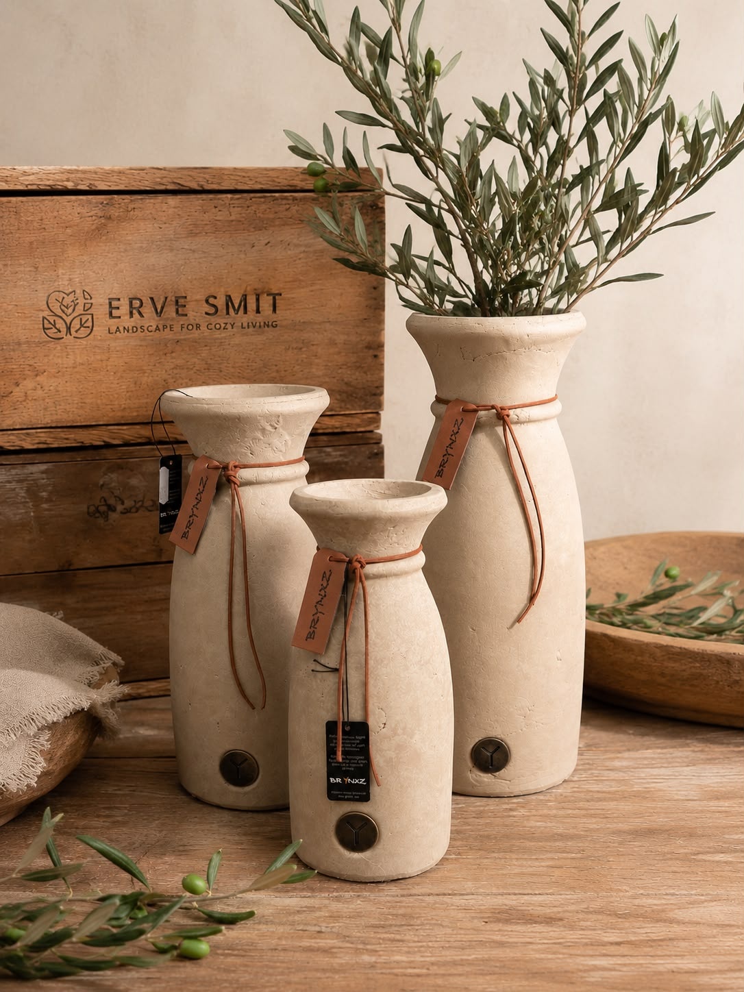 Brynxz Vase Luxury Leather Rope Majestic Taupe M | Erve Smit Landelijke decoratie Brynxz Vase Luxury Leather Rope Majestic Taupe