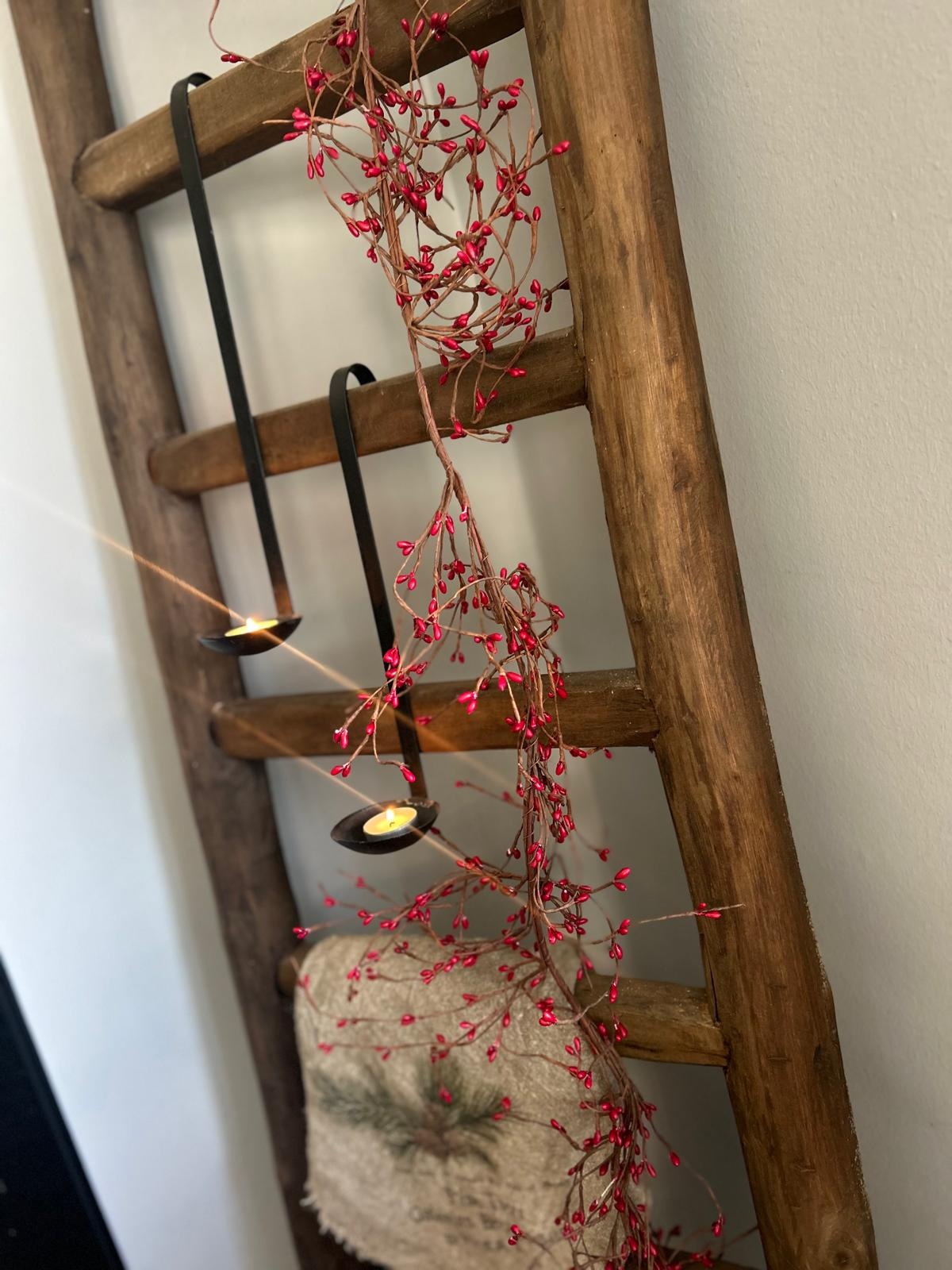 Brynxz Rosa Canina Berry Garland Red 150cm | Erve Smit Landelijke decoratie Brynxz Rosa Canina Berry Garland Red 150cm